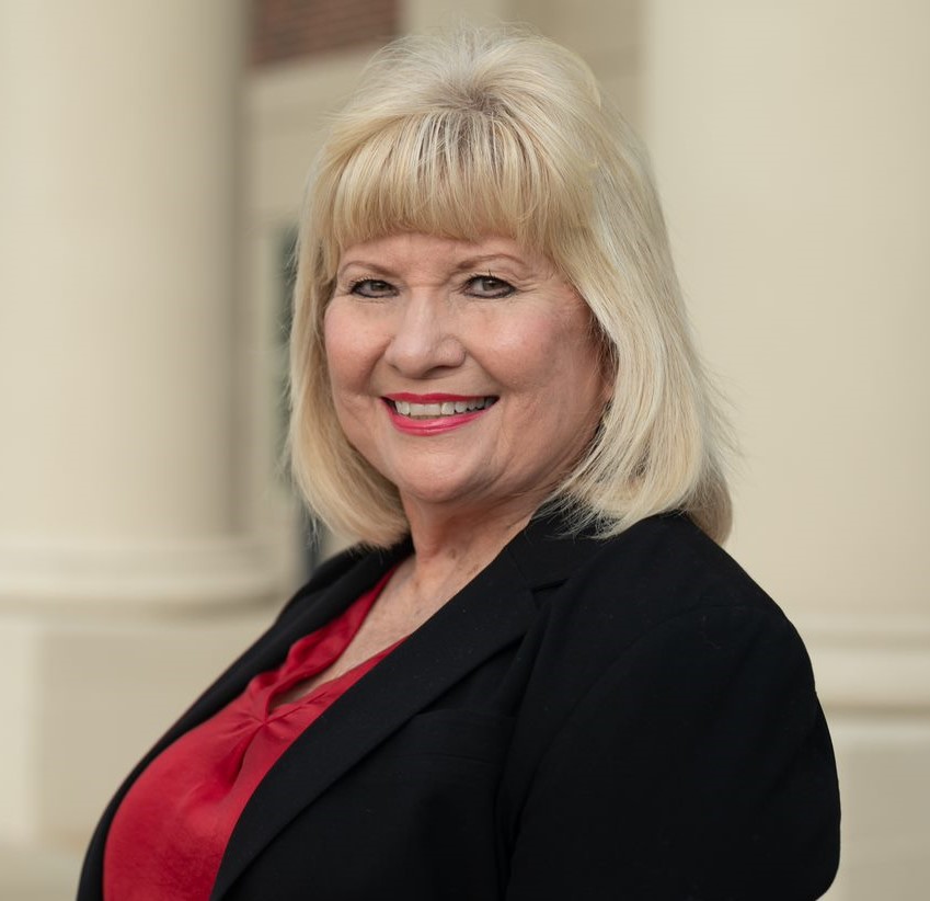 Mary Patterson headshot